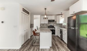 2021 Saint Christopher Way, Arnold, MO 63010