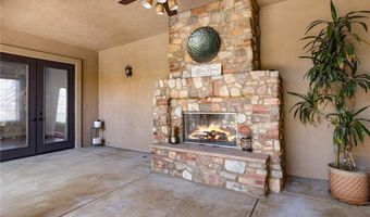 3863 Flowerwood Ln, Fallbrook, CA 92028