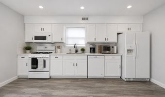 149 HOBART Ave, Bayonne, NJ 07002