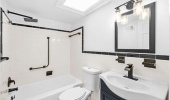 2420 I St NW, Washington, DC 20037