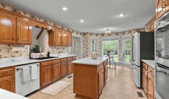 205 Oak Hill Ln, Arab, AL 35016