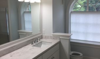 19 Deercliff Rd, Avon, CT 06001