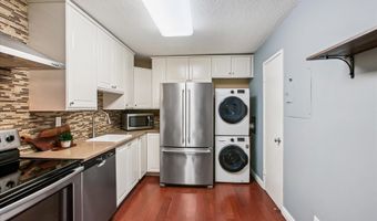 307 YOAKUM Pkwy 406, Alexandria, VA 22304