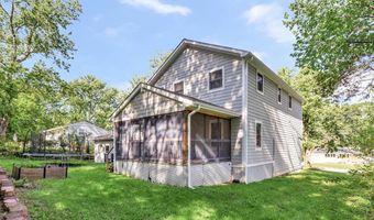 4406 ROUNDHILL Rd, Alexandria, VA 22310