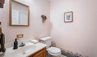 14 Teaberry Ln, Bass River, NJ 08087
