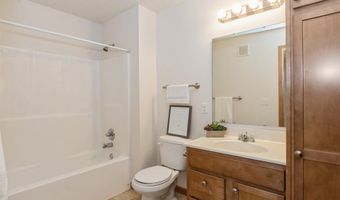 1080 Rachael St 304, North Liberty, IA 52317