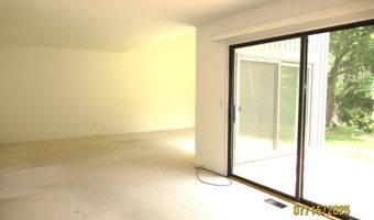 1 Westbury Ct, Ann Arbor, MI 48105