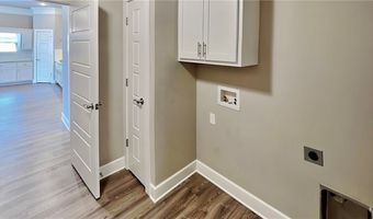 1101 Flat Rock St, Bentonville, AR 72713