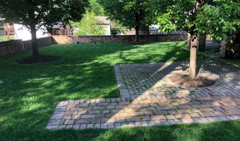 2138 PATRICK HENRY Dr, Arlington, VA 22205