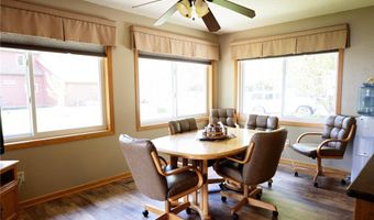 11621 Maple Springs Dr SE, Alexandria, MN 56308