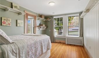 10 Hamilton Hl, Glocester, RI 02829
