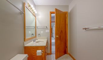 112 River Oaks Dr, Bainbridge, GA 39819