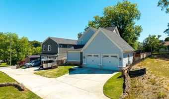 190 Chestnut St, Ball Ground, GA 30107