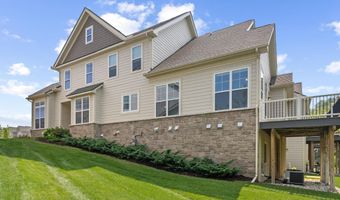 3048 N Spurway Dr, Ann Arbor, MI 48105