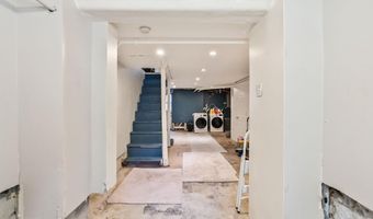 4009 LAURISTON St, Philadelphia, PA 19128