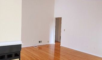 15 Crossfield Ct, Bedminster, NJ 07921