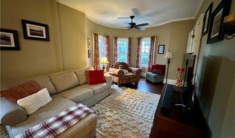172 Bluff Ave, Cranston, RI 02905