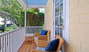 5 Pell St, Newport, RI 02840