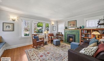 1376 Versailles Ave, Alameda, CA 94501