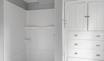 11 Kossuth St, Bangor, ME 04401