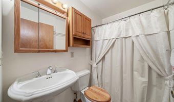 905 Sheffield Ave St, Adrian, MI 49221