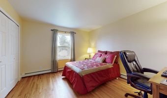 20 Driftway Rd, Danbury, CT 06811