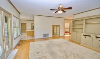 1689 Peppertree Dr, Alcoa, TN 37701