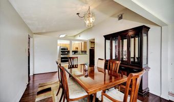 10 7th St, Aberdeen, NJ 07747