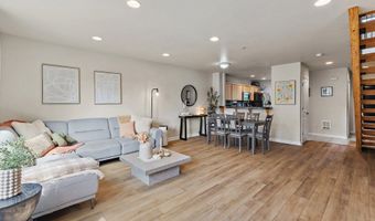 17040 SW WHITLEY Way 201, Beaverton, OR 97006