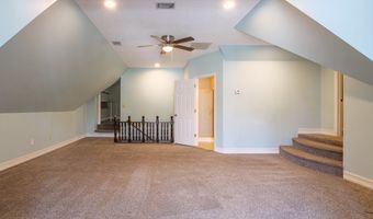 605 Plantation Dr, Adel, GA 31620