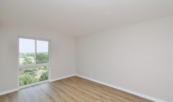 6145 EDSALL Rd 6145J, Alexandria, VA 22304