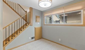 4348 Arden View Ct, Arden Hills, MN 55112