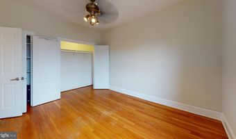 18 9TH St NE 405, Washington, DC 20002