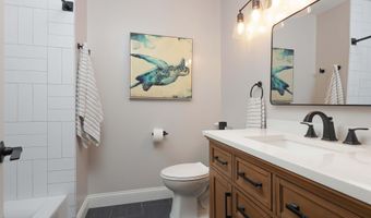 108 Bonnie Dr, Middletown, NJ 07748