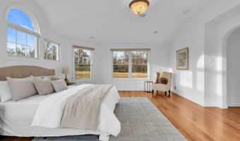 113 Arneytown Hornerstown Rd, Allentown, NJ 08501