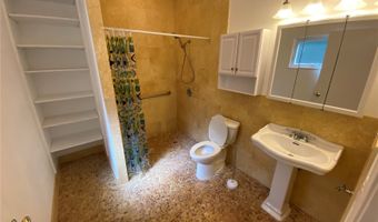 1268 Ulupii St, Kailua, HI 96734