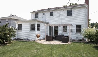 336 E PERSHING St, Appleton, WI 54911