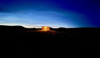 1242 Hwy 20 S, Basin, WY 82410