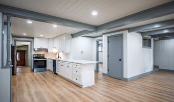 319 Rogers Ave, Bruce, MS 38915