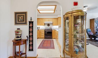 965 Golden Aspen Pl, Ashland, OR 97520