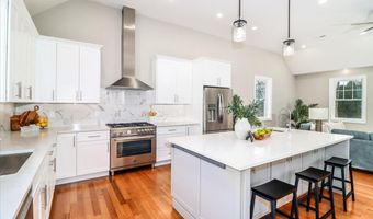 109 Codfish Hill Rd, Bethel, CT 06801