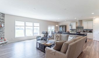 4223 Backstretch Ln, Bargersville, IN 46106