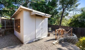 720 Sky Mountain Ln, Alpine, CA 91901