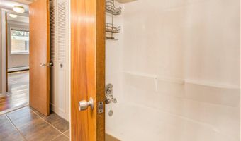 1249 Island Dr 101, Ann Arbor, MI 48105