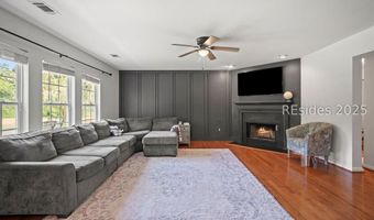 8 Waccamaw Way, Beaufort, SC 29906