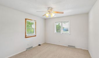 1405 Nile Kinnick Dr S, Adel, IA 50003
