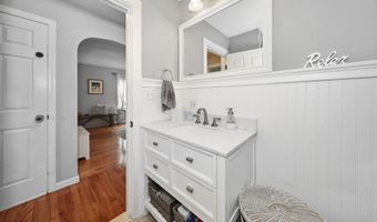 34 Forest St, Bristol, CT 06062