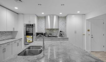 2113 First Ave, Allenwood, NJ 08720