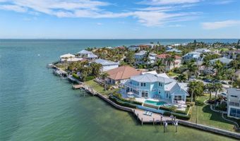 731 KEY ROYALE Dr, Holmes Beach, FL 34217