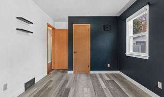 1719 S PERKINS St, Appleton, WI 54914